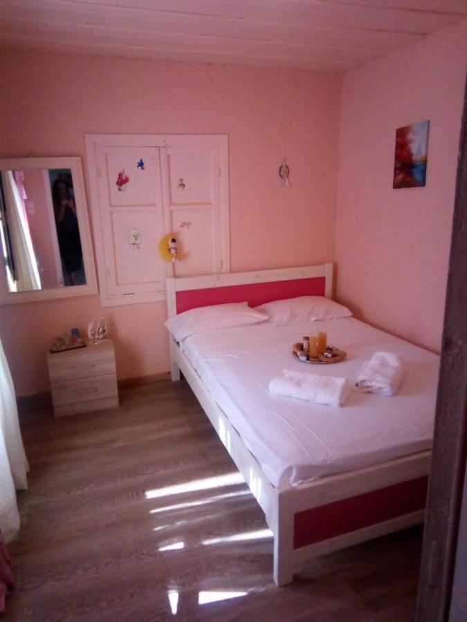 Villa Angela, Traditional Villa In The Village Agios Ioannis Peristerion Esterno foto