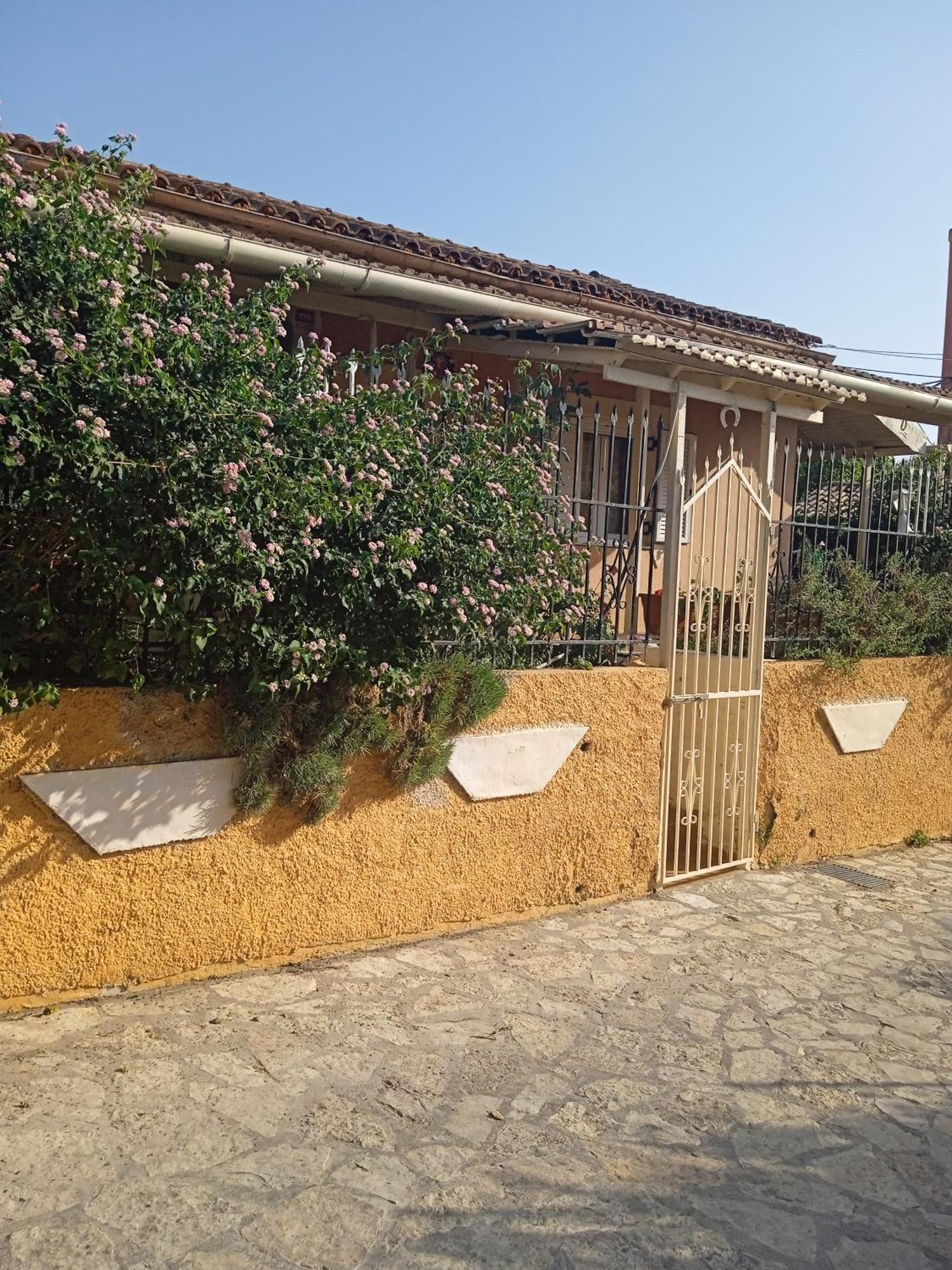 Villa Angela, Traditional Villa In The Village Agios Ioannis Peristerion Esterno foto